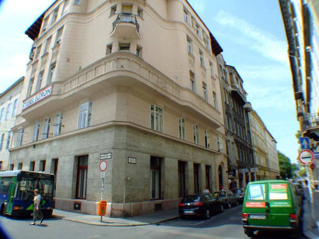 Boomerang Hostel Budapest Exterior photo